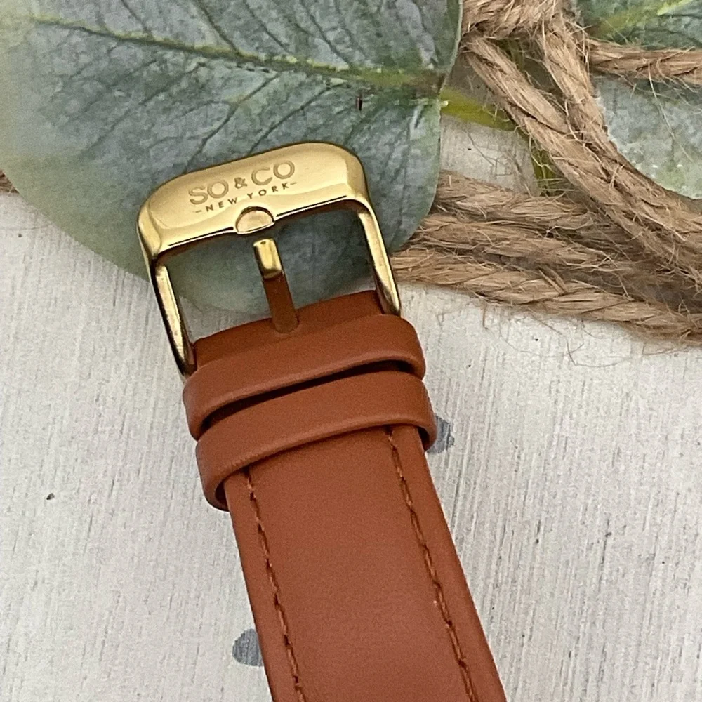 Gold Watch‎ with Brown Leather Strap